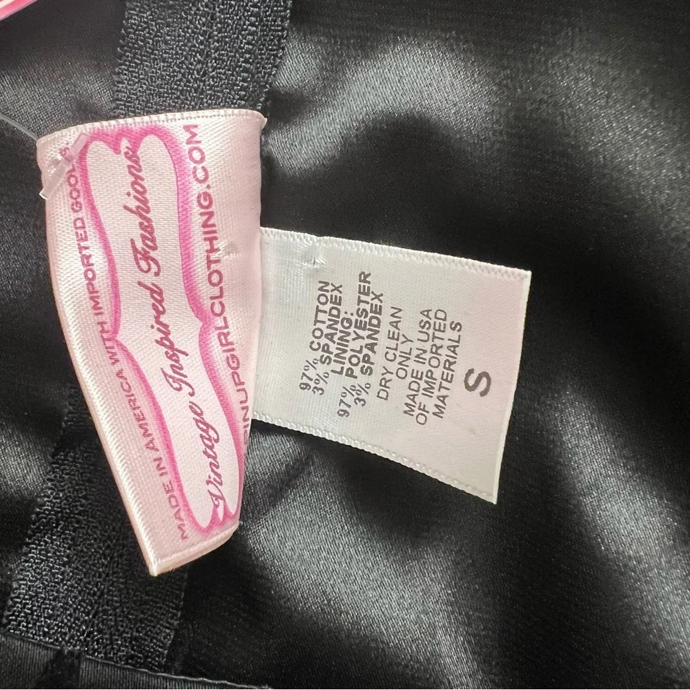 Pinup couture  Gena Dress In Black Flocked Harlequin  short sleeve small NWT - Picture 7 of 8